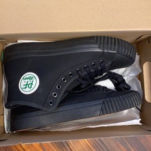 Dead stock size 9.5 original P.F. Flyers